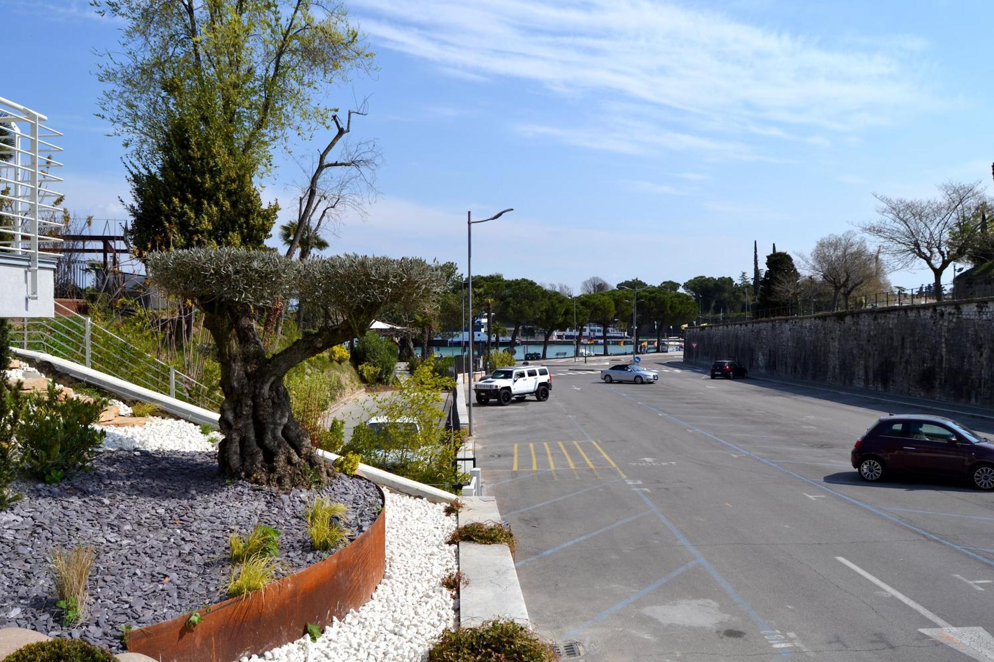 Aura Mura Peschiera del Garda Exterior photo